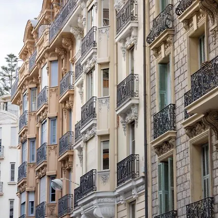 Hotel Crisol Mozart 4*