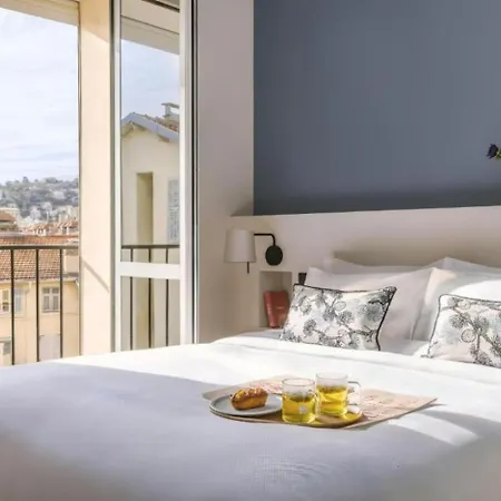 Crisol Mozart Otel Nice